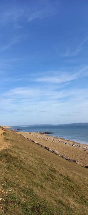 Bertie-By-The-Sea At Hoburne Naish Hotel ไฮคลิฟฟ์ ภายนอก รูปภาพ